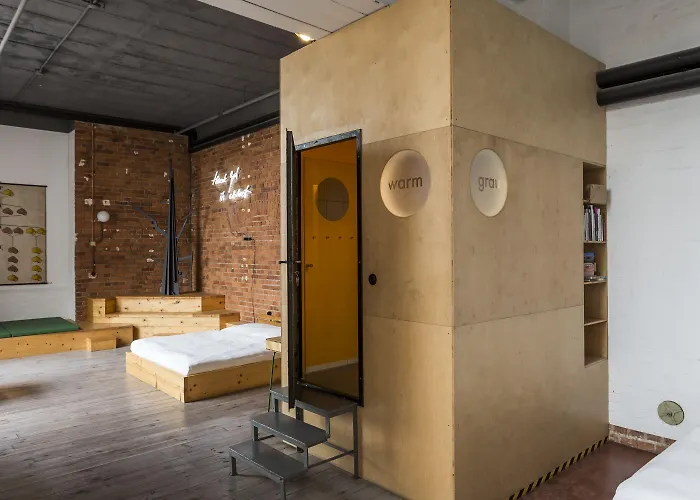 Meisterzimmer Hotel *