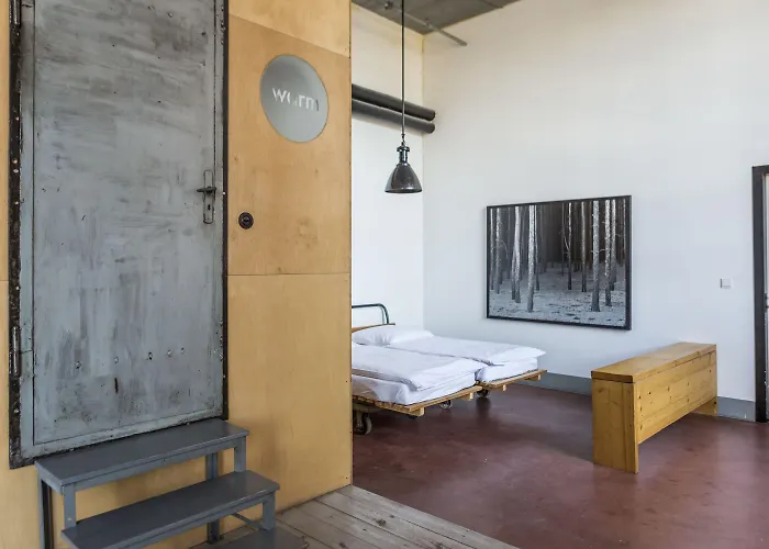 Meisterzimmer Hotel *